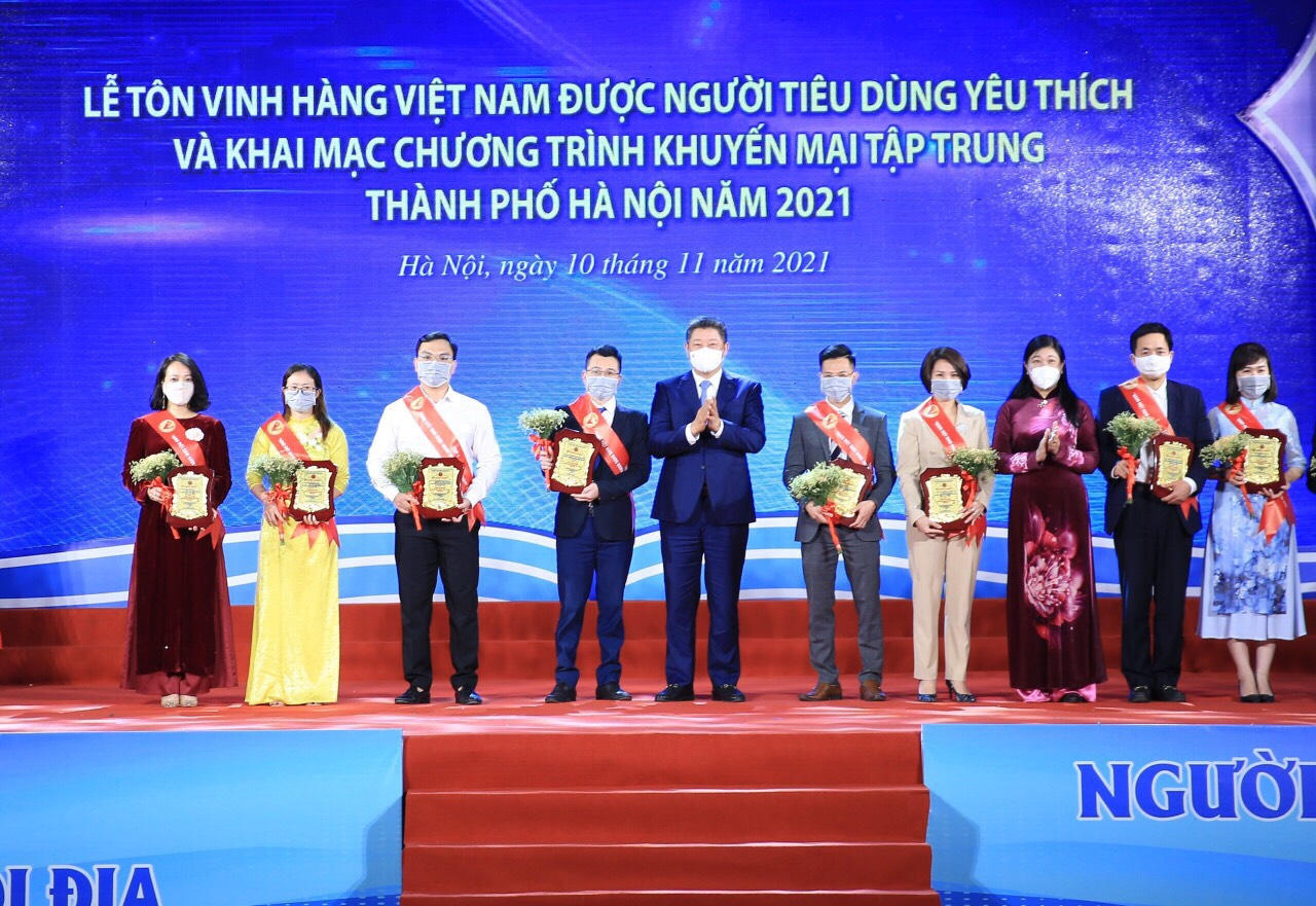 Hàng Việt Nam được người tiêu dùng yêu thích năm 2021