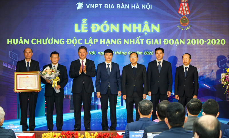 VNPT địa bàn Hà Nội đón nhận Huân chương Độc lập hạng Nhất